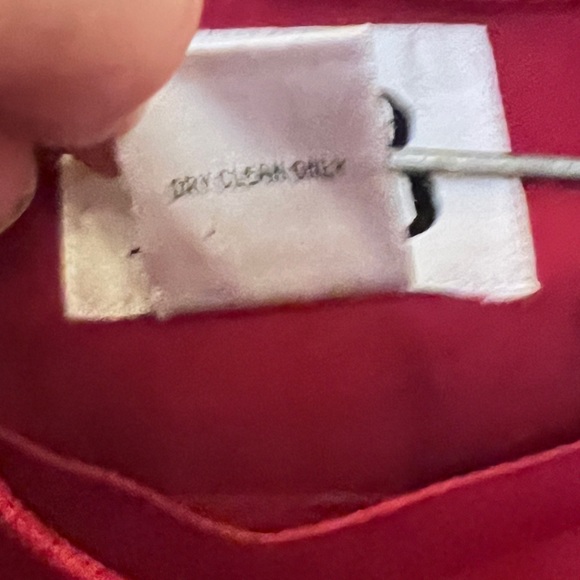 K B Vintage 1980s Red Beaded Suit Jacket and Skirt with faux fur size 24 - Picture 8 of 9